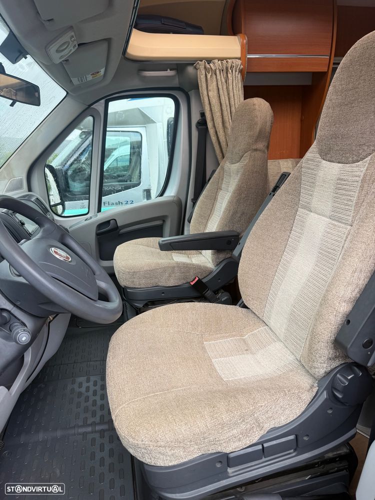 Chausson Welcome Welcome 88 cama transversal em suite - 27