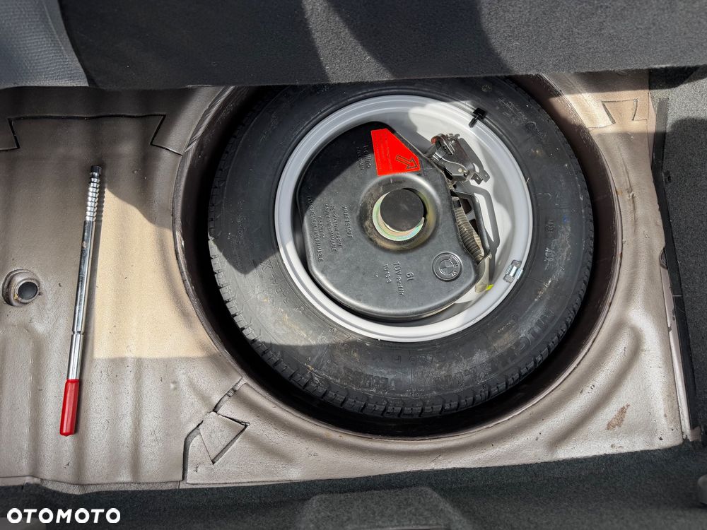 BMW Seria 3 - 35