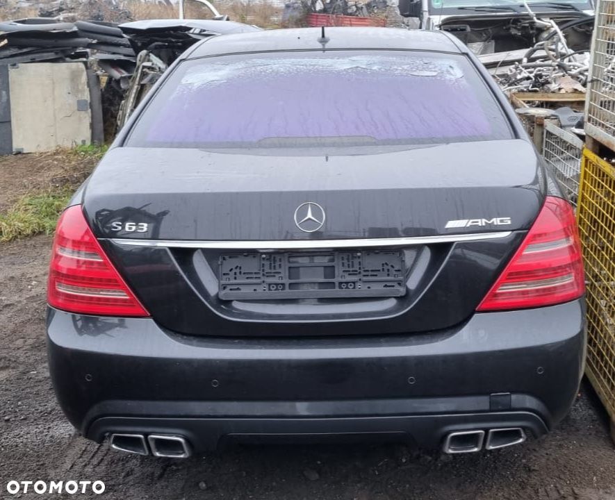 Ćwiartka tylna dupa tył wanna dach Mercedes S Klasse S63 AMG W221 2011r. - 1