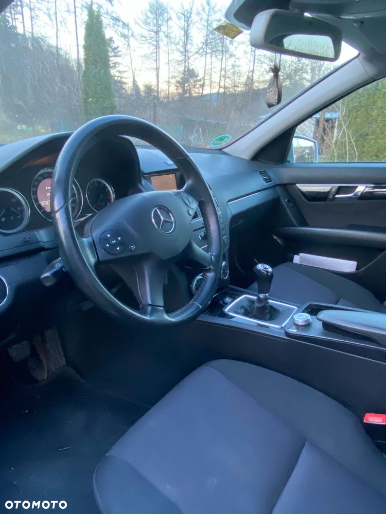 Mercedes-Benz Klasa C 180 Kompressor BlueEFFICIENCY - 9