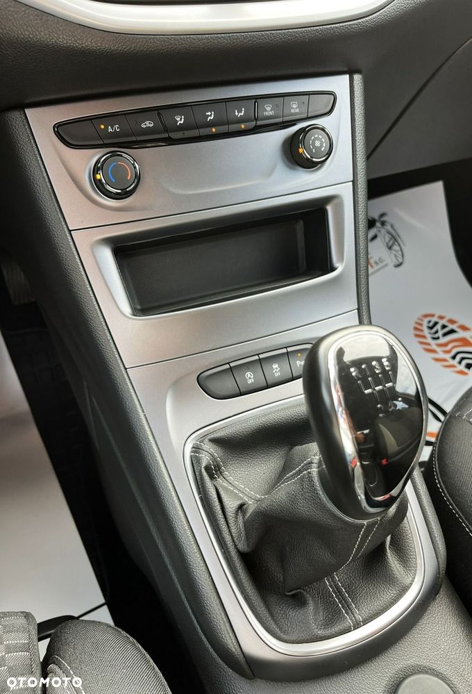 Opel Astra - 19