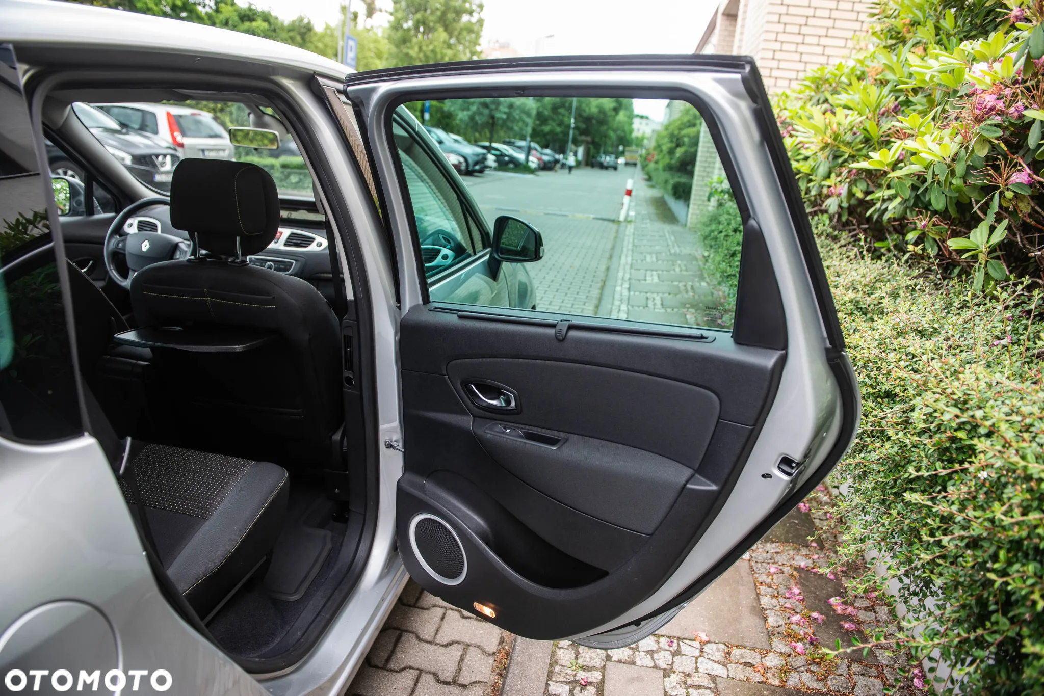Renault Scenic 1.9 dCi Emotion Plus - 20