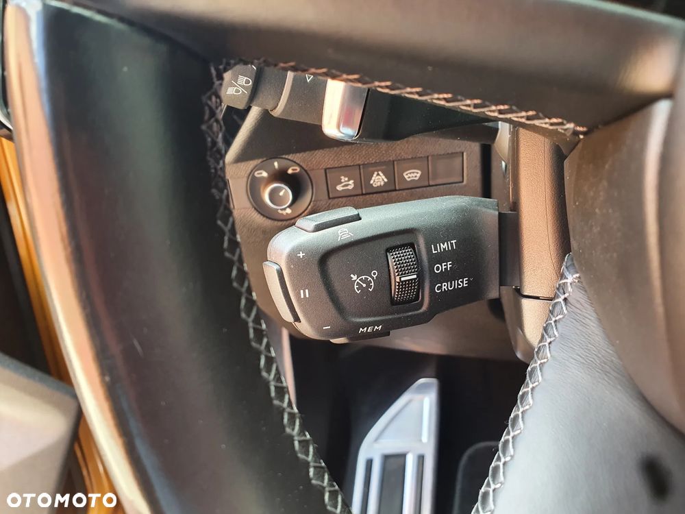 DS Automobiles DS 7 Crossback 2.0 BlueHDi Louvre - 27
