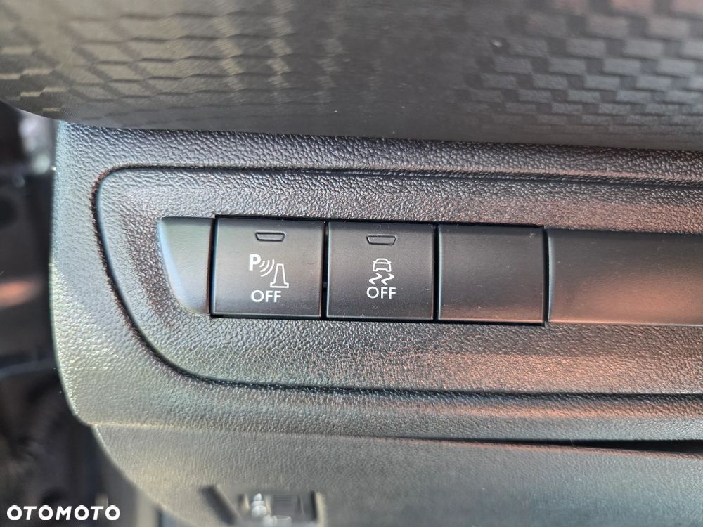 Peugeot 2008 1.2 Pure Tech Style EU6 - 23