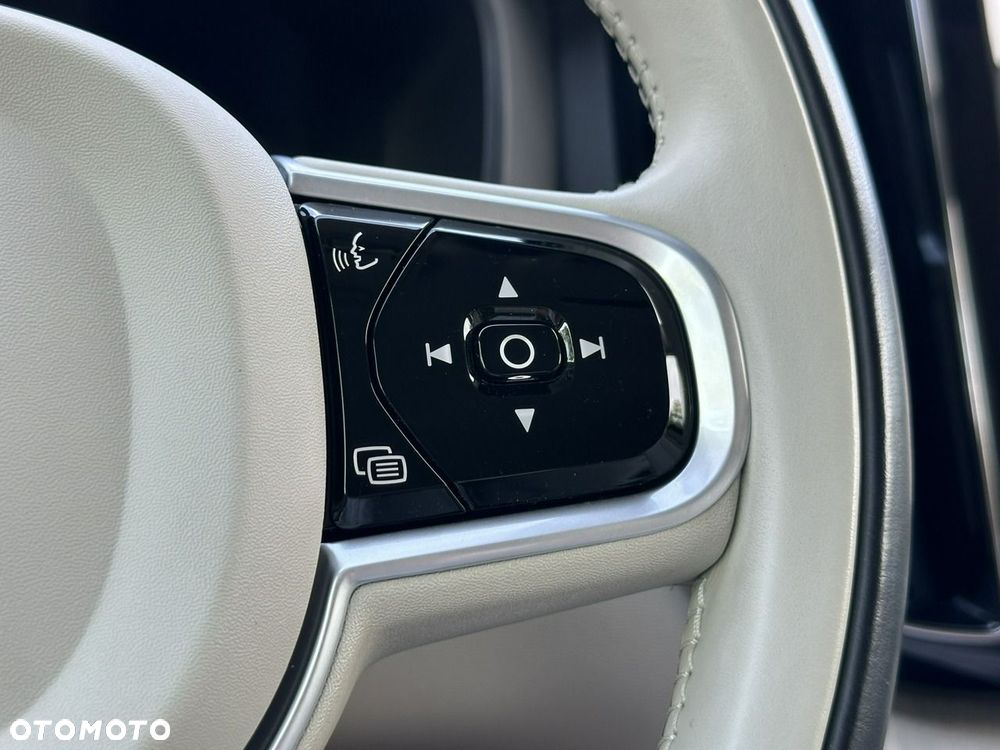 Volvo XC 60 - 36