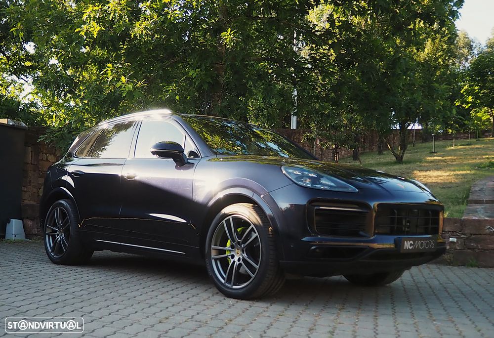 Porsche Cayenne E-Hybrid Tiptronic S Platinum Edition - 2
