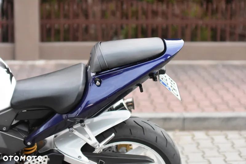 Honda CBR - 28