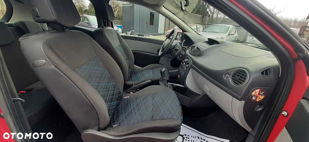 Renault Clio - 27