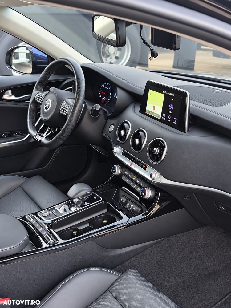 Kia Stinger - 21