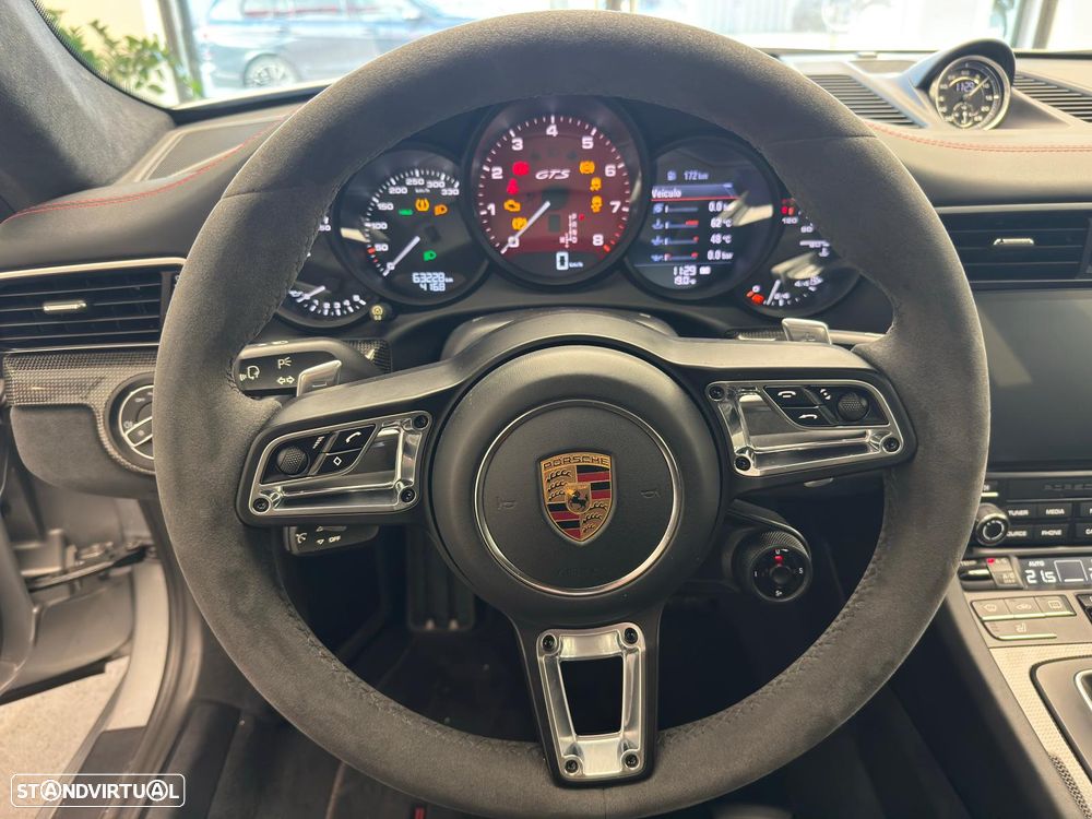 Porsche 911 (991) Carrera 4 GTS PDK - 31
