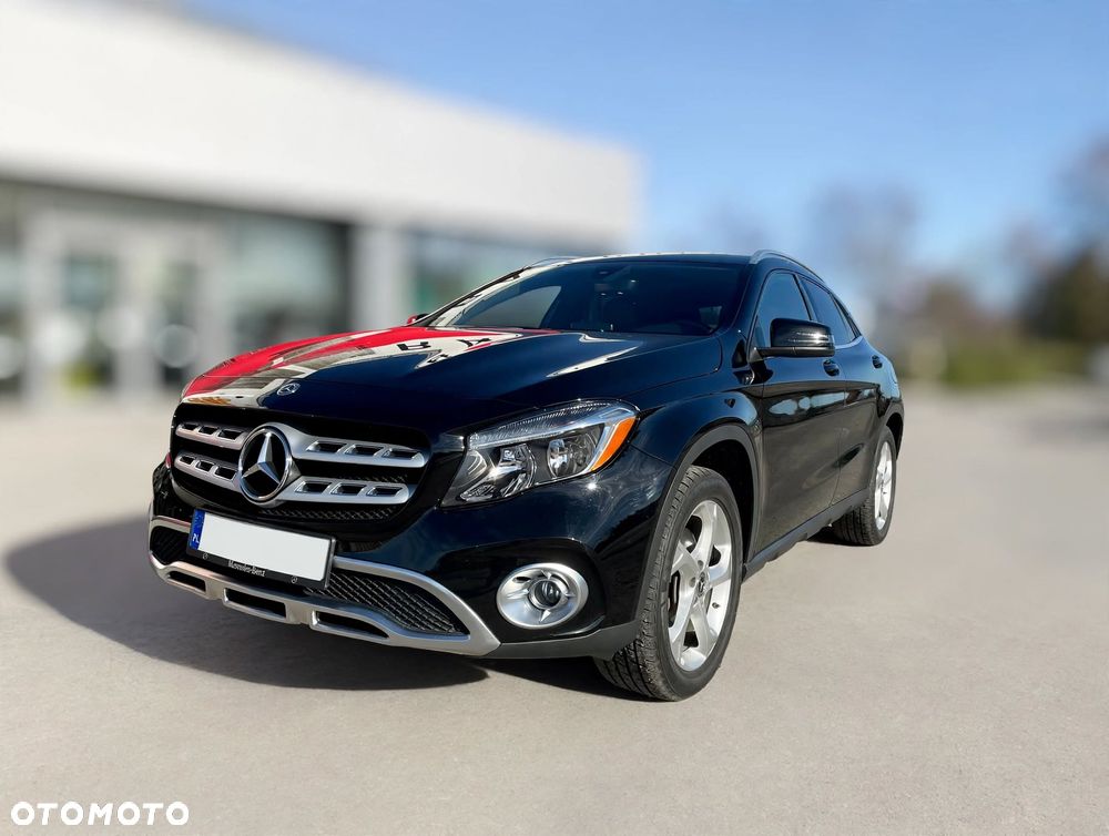 Mercedes-Benz GLA 250 4Matic 7G-DCT Urban - 8