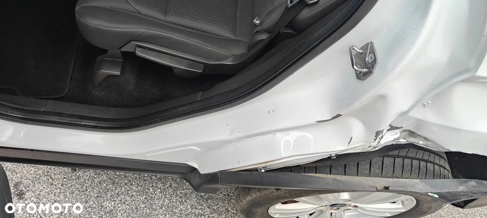 Ford Kuga 1.5 EcoBoost 2x4 Trend - 10