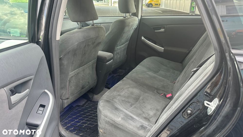 Toyota Prius 1.8 HSD Prestige - 14