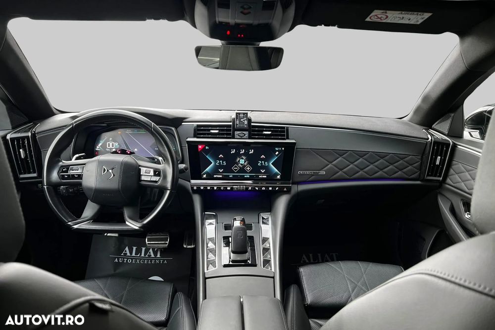 DS Automobiles DS 9 1.6 PHeV EAT8 PERFORMANCE Line + - 9