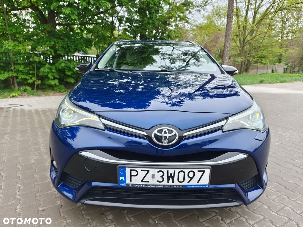 Toyota Avensis 1.8 Selection - 4