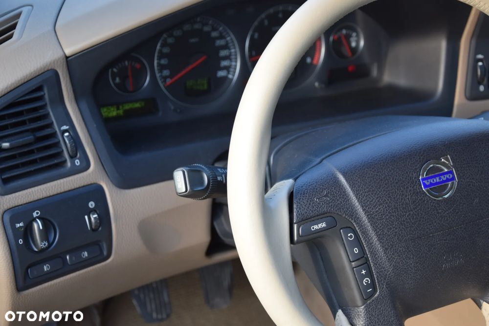 Volvo V70 2.5T AWD Summum - 25