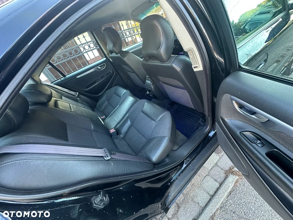 Volvo S60 - 25
