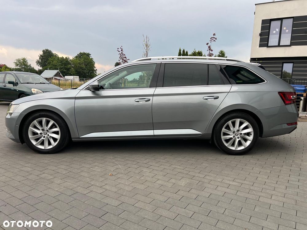 Skoda Superb 2.0 TDI DSG Style - 4