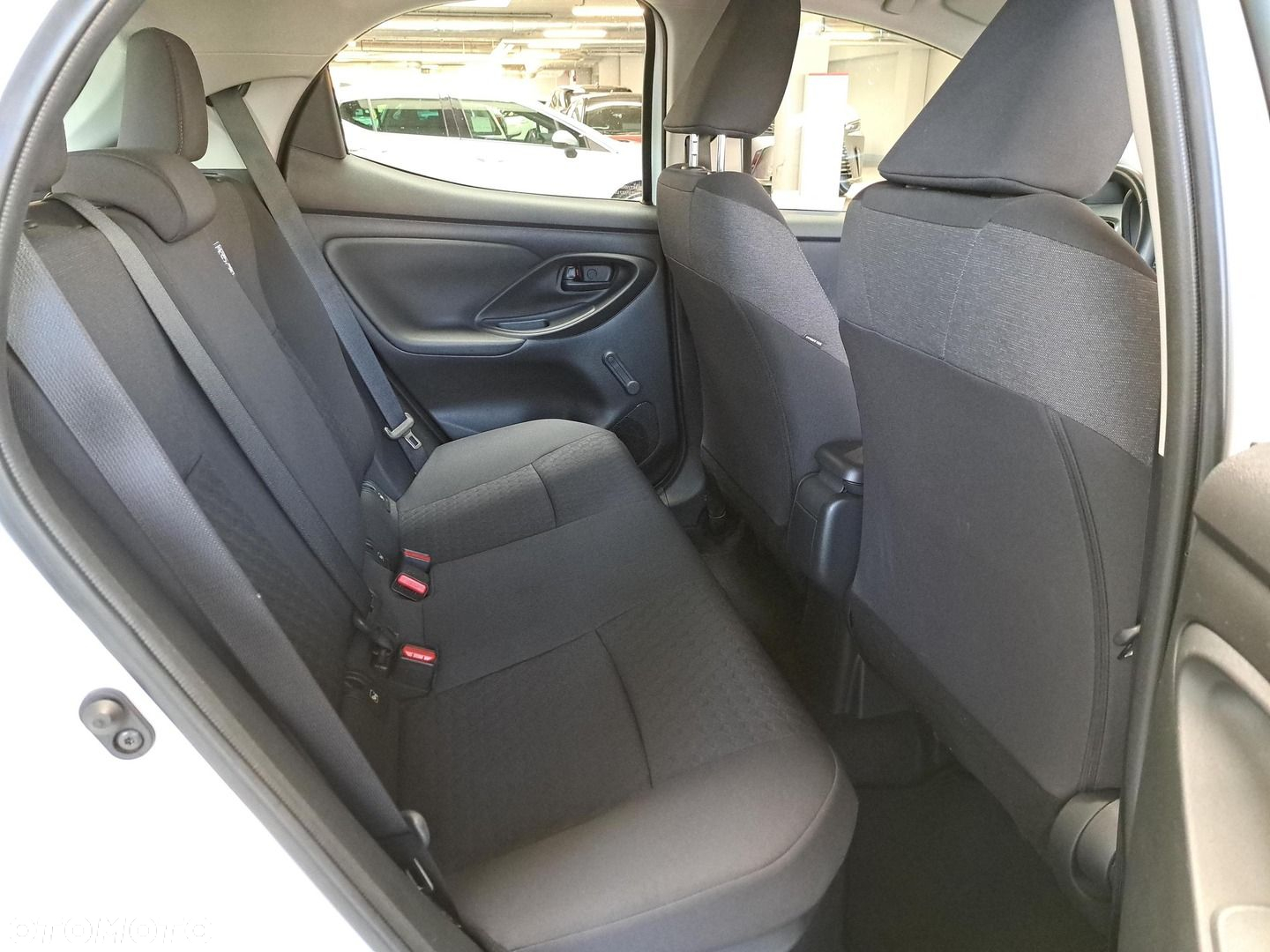 Toyota Yaris - 13
