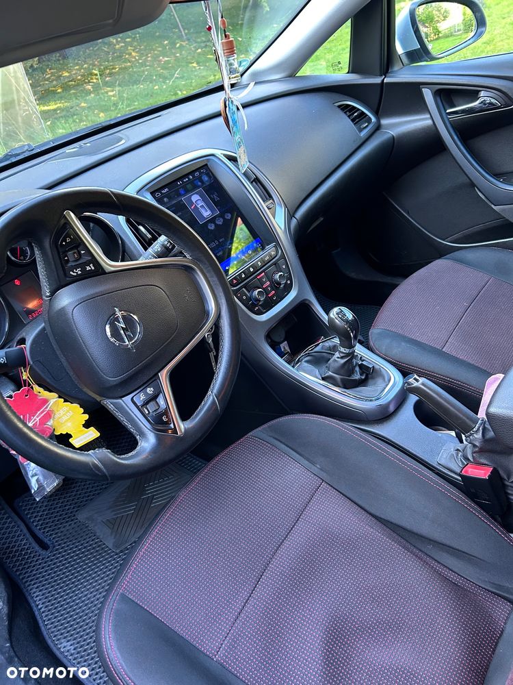 Opel Astra 1.4 T Sport - 8