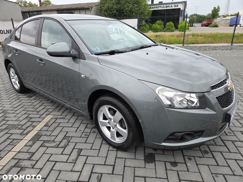 Chevrolet Cruze 1.8 LT - 2