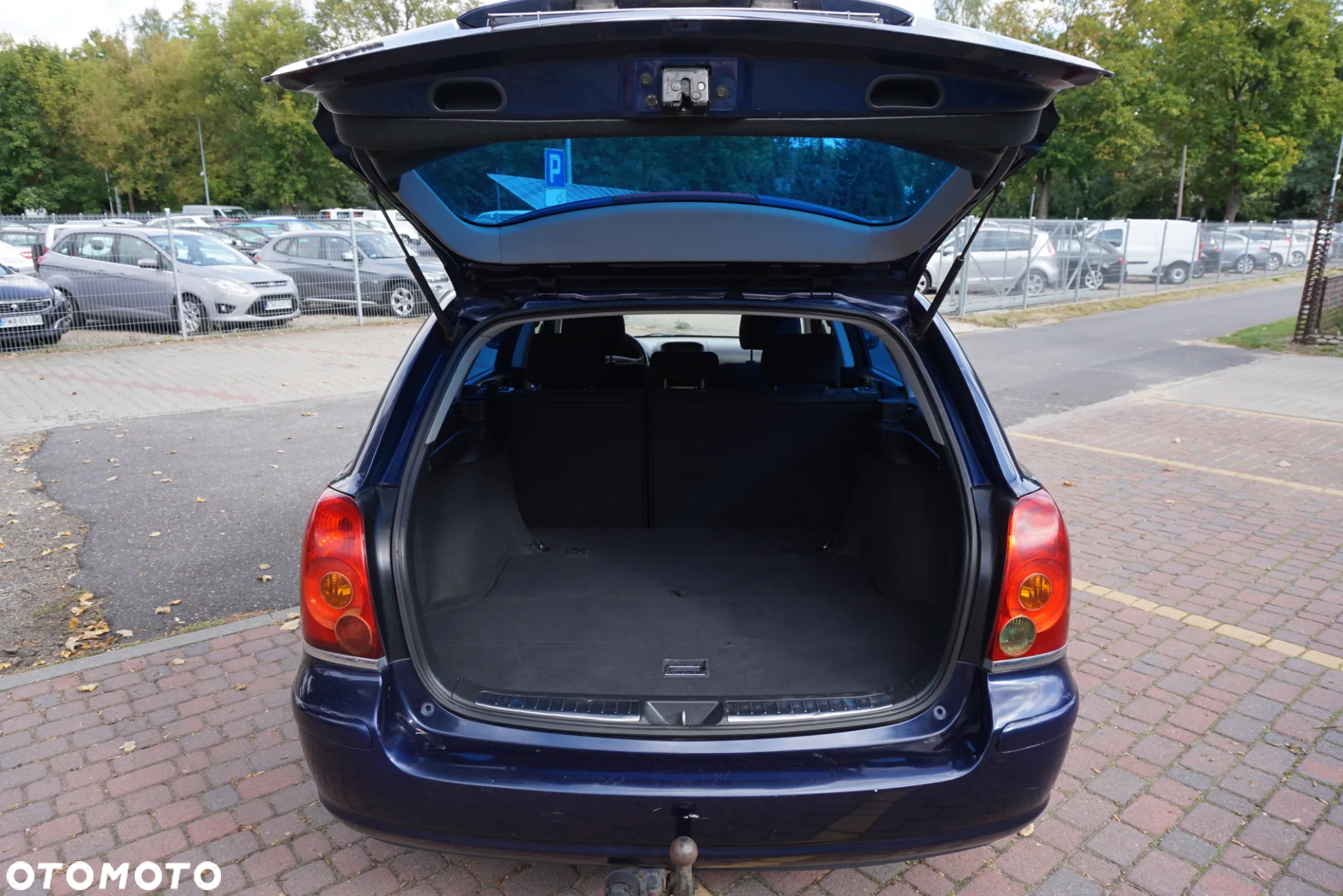 Toyota Avensis 2.2 D-4D Sol - 5