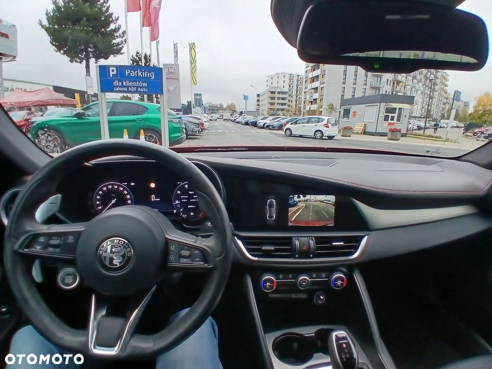 Alfa Romeo Giulia 2.0 Turbo Tributo Italiano Q4 - 25
