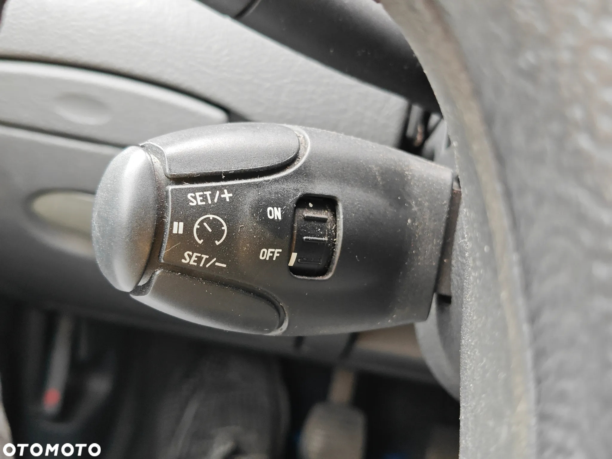 Citroën C4 2.0 16V Exclusive - 22