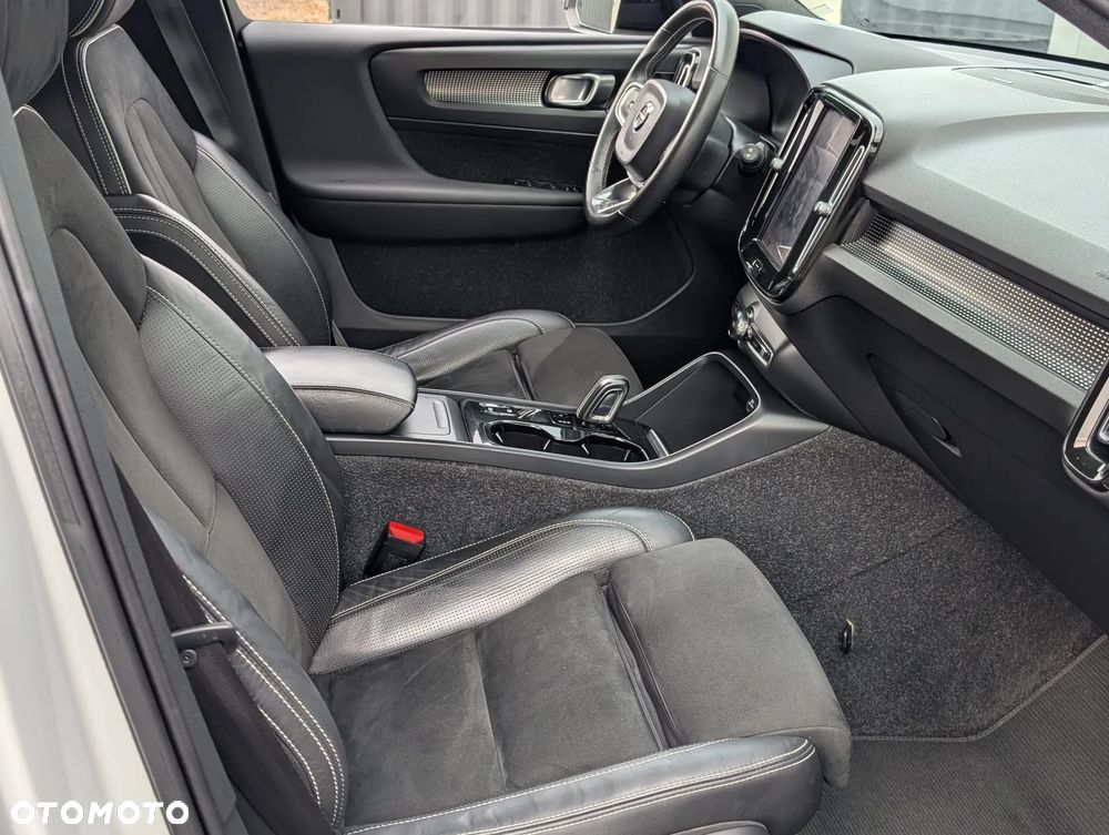 Volvo XC 40 T5 AWD R-Design - 19