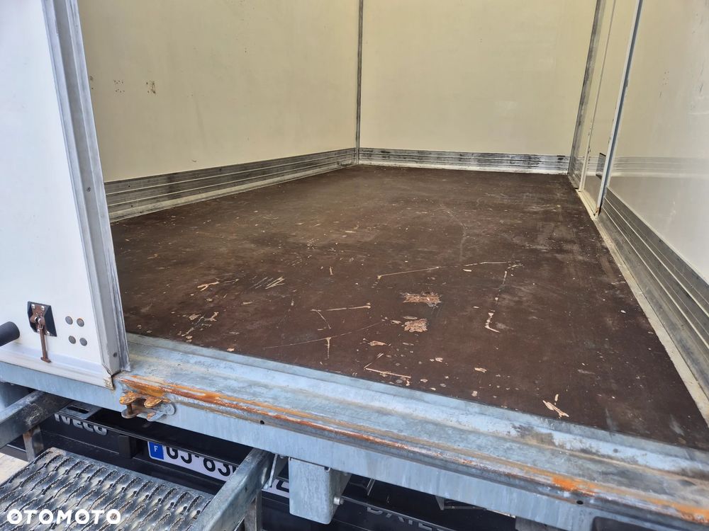 Iveco IVECO 40C16 3.0 KONTENER 4.30 HIMATIC LEDY RADARY SPROWADZONY - 32