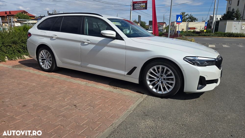 BMW Seria 5 520d Touring Aut. Sport Line - 10