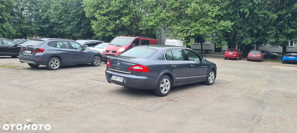 Skoda Superb 1.8 TSI Elegance DSG - 4