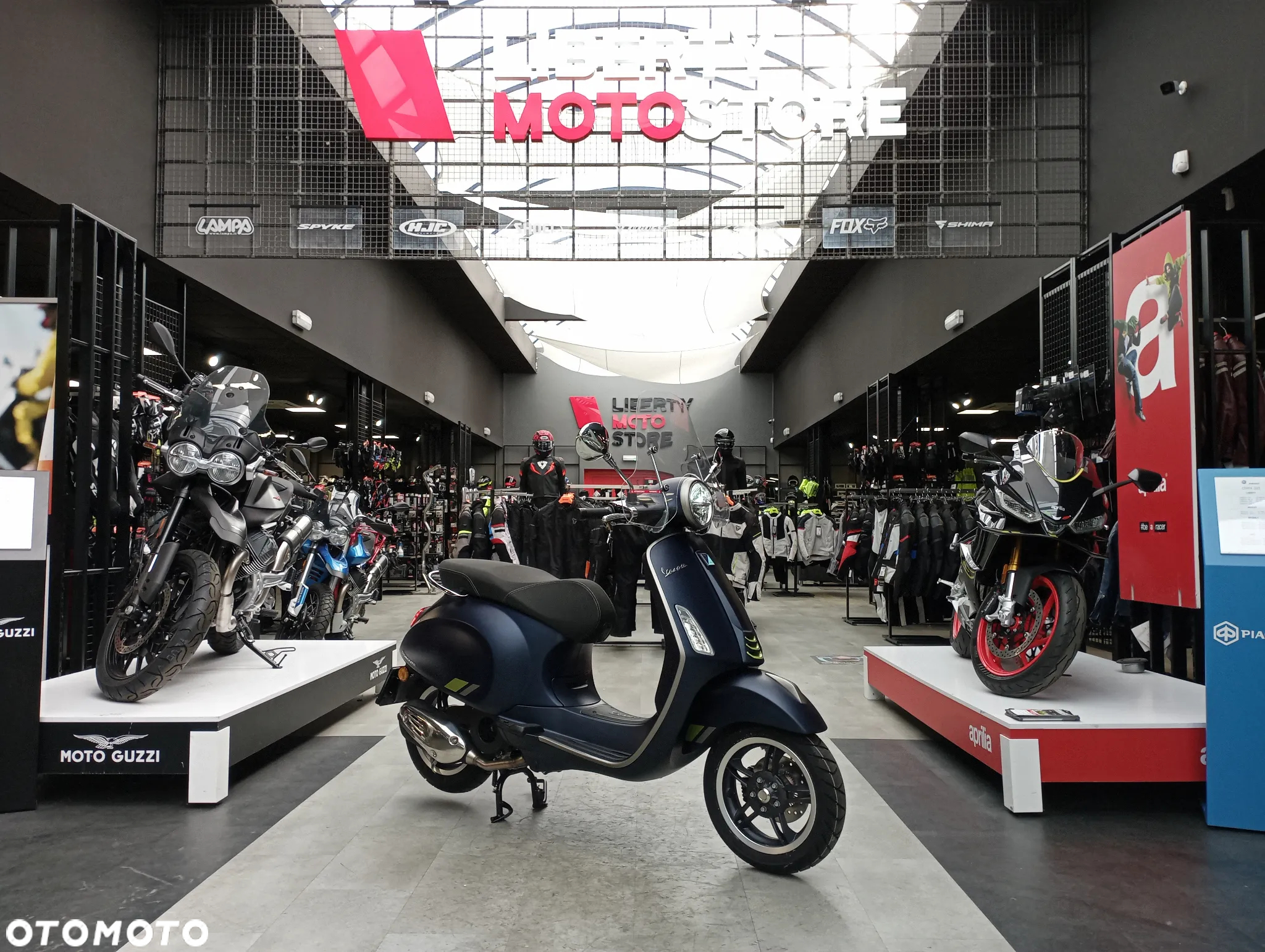 Vespa Primavera - 9