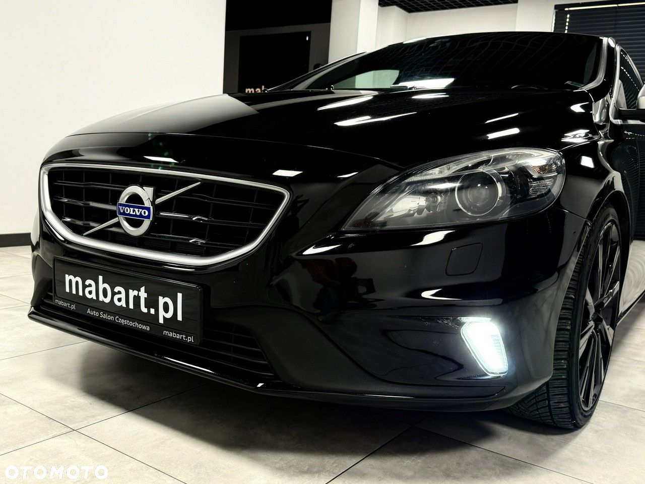 Volvo V40 D3 Drive-E SCR R-Design Momentum - 9