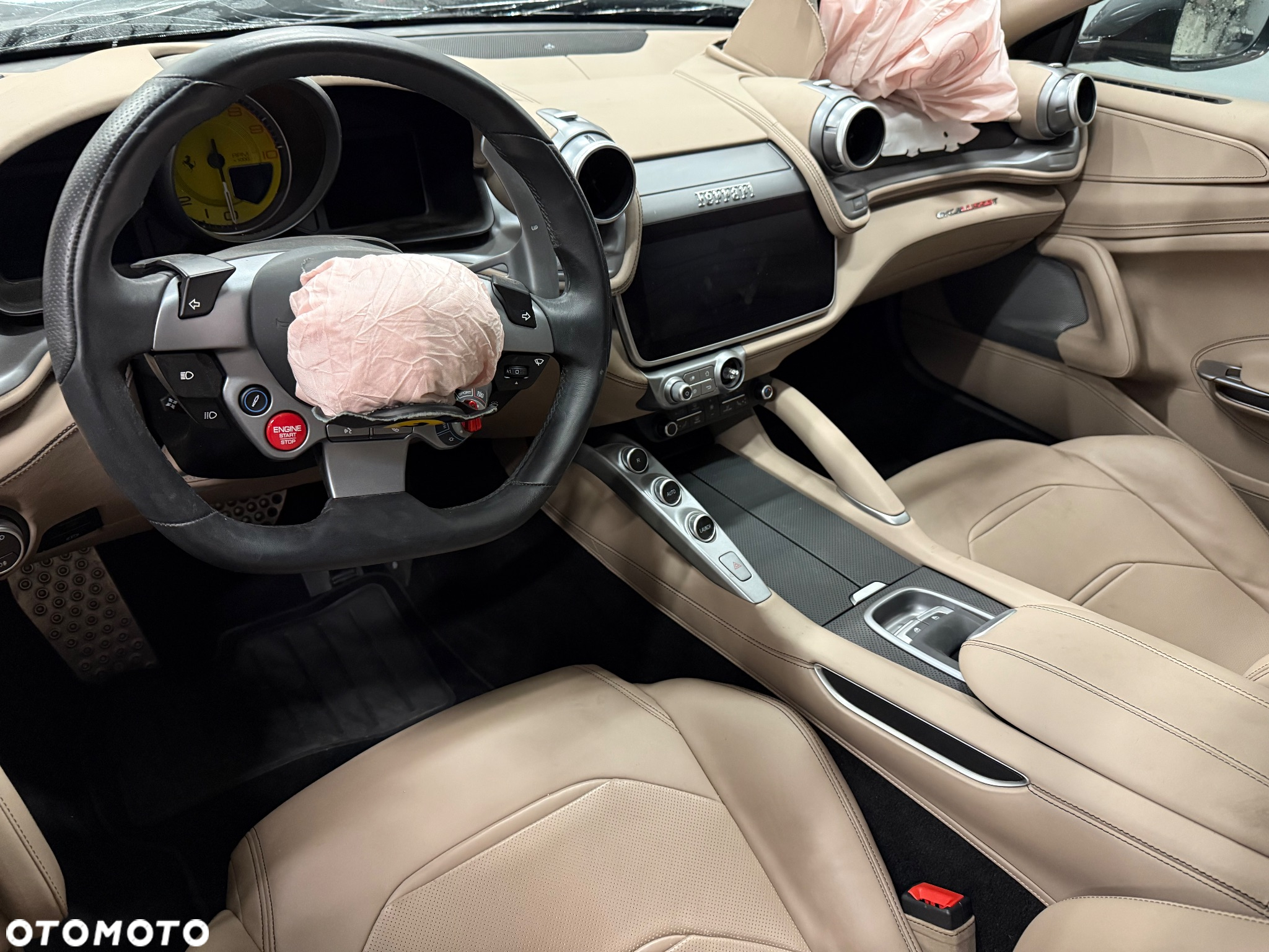 Ferrari GTC4Lusso - 6