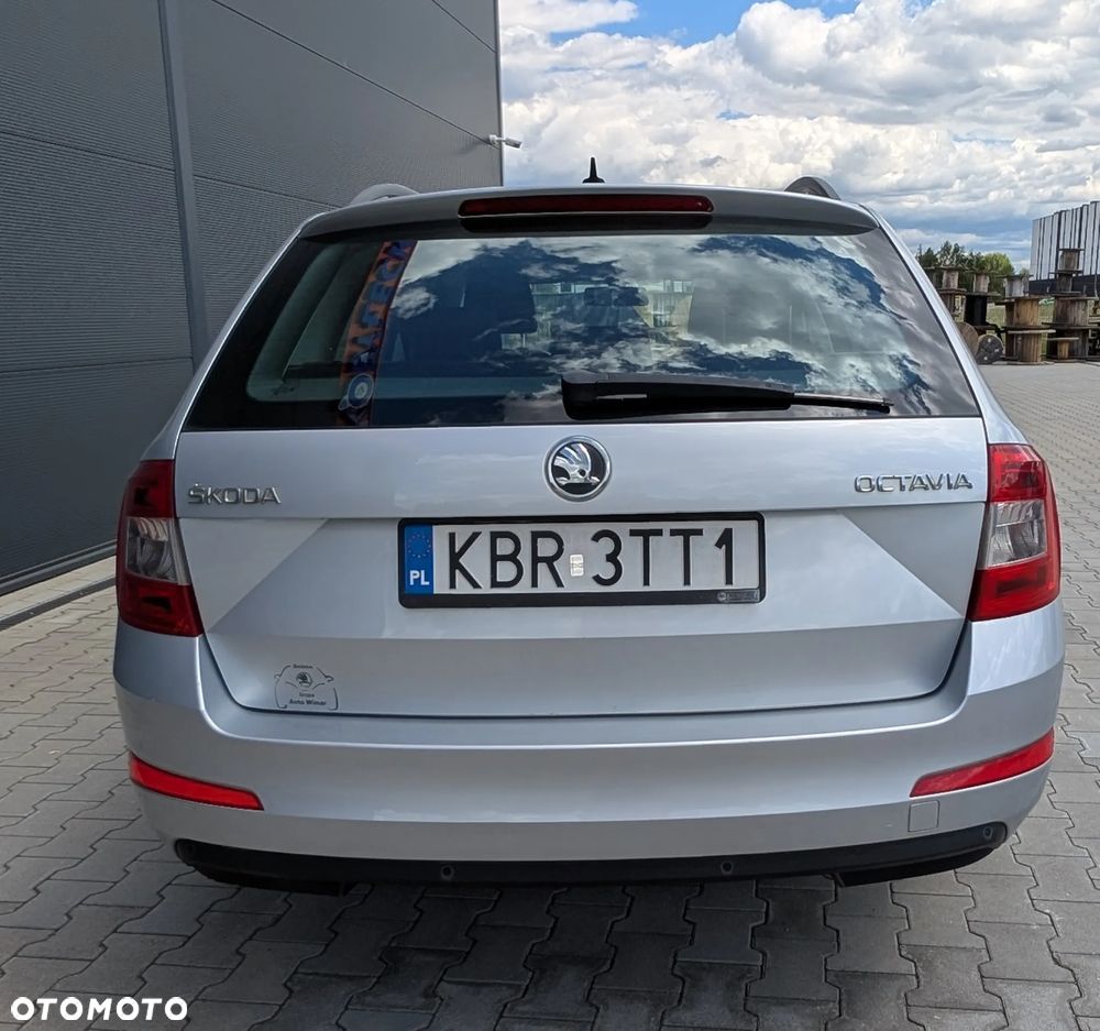 Skoda Octavia 1.6 TDI Ambition - 2