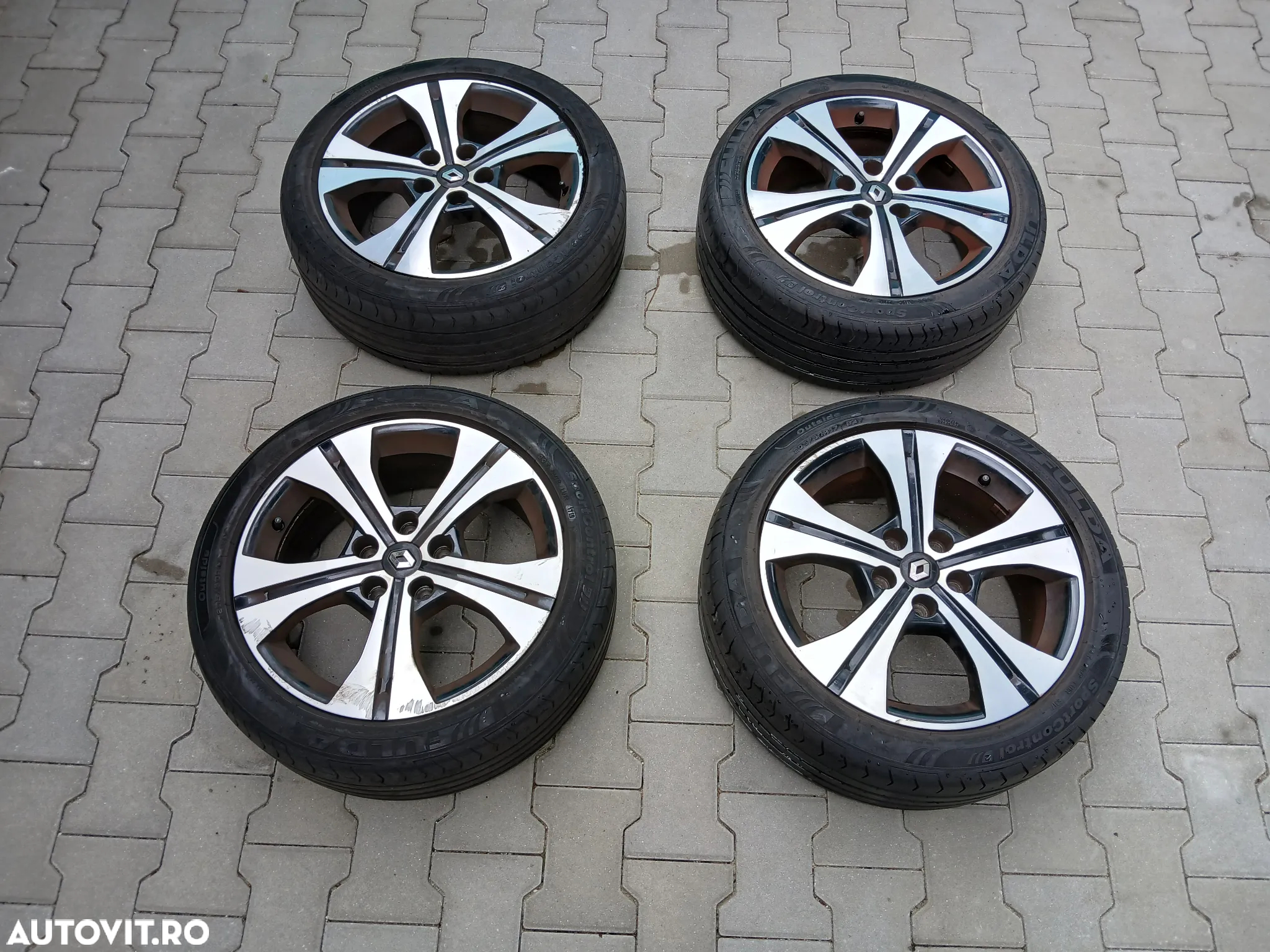 Renault Megane Grandtour TCe 130 Bose Edition - 15