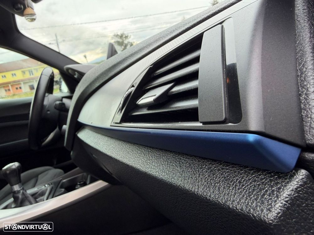 BMW 116 d Pack M - 9