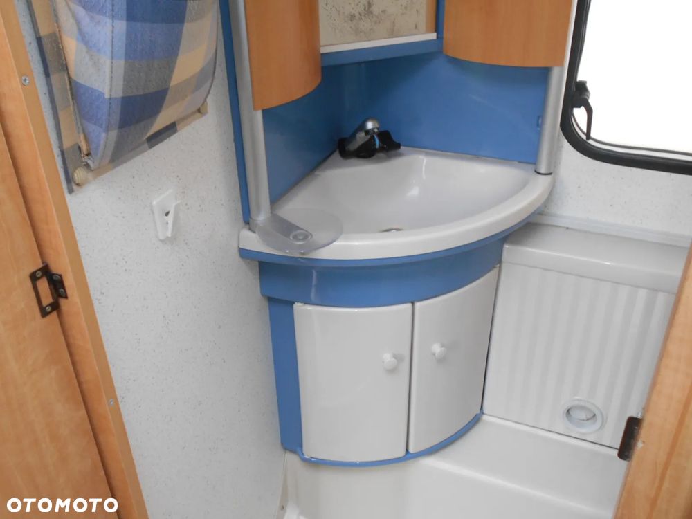 Burstner VENTANA AVANTGARDE 440 - 9