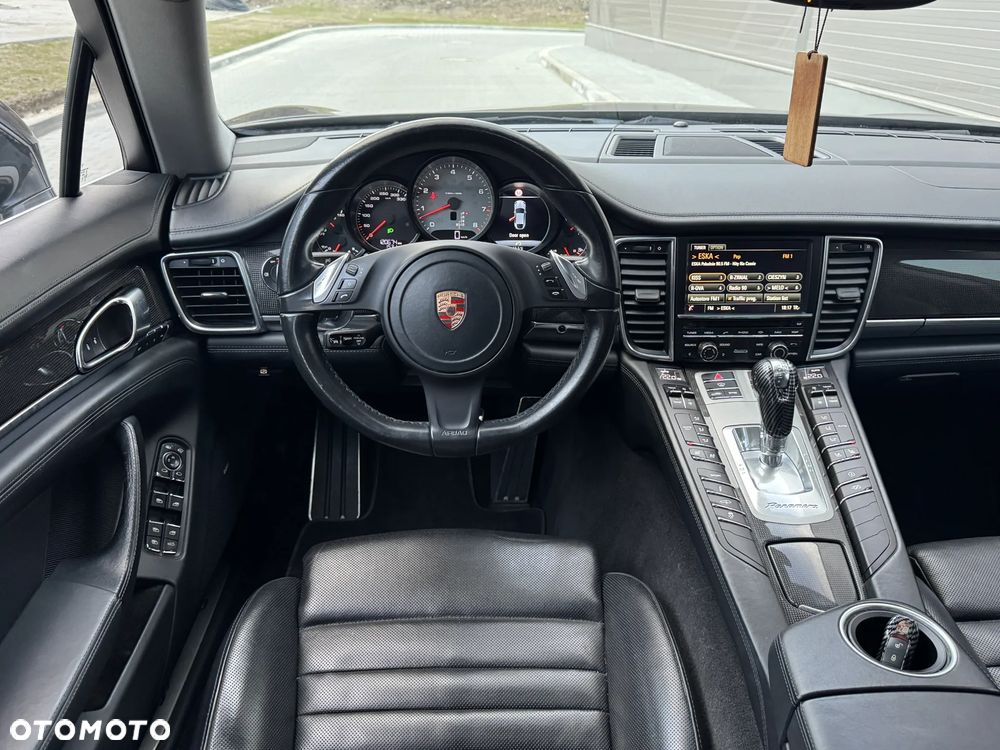 Porsche Panamera 4S PDK - 9
