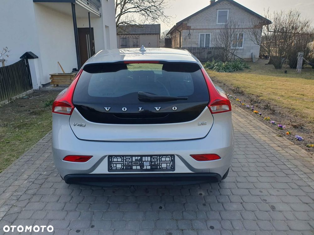 Volvo V40 D2 - 4