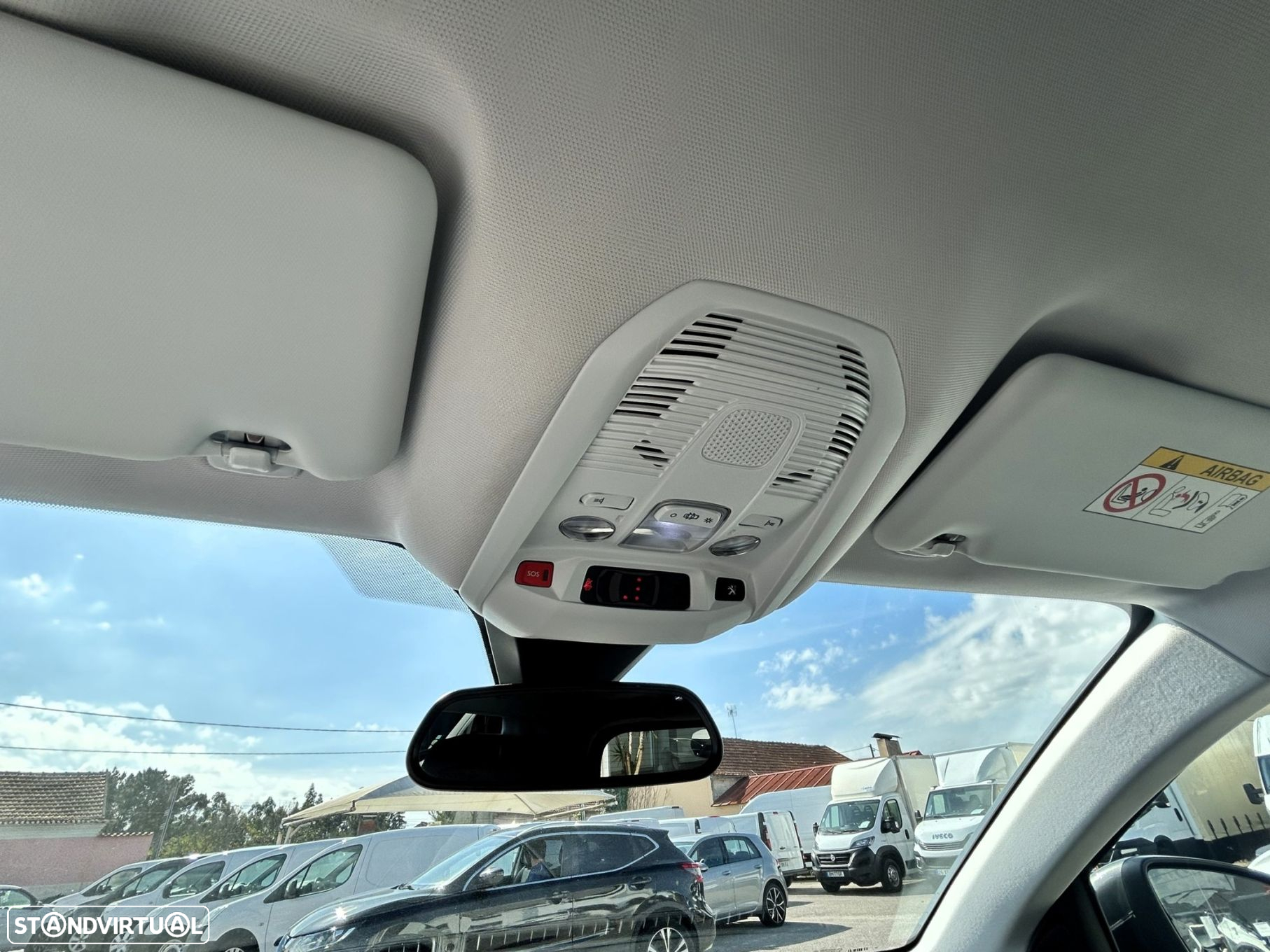 Peugeot 5008 1.5 BlueHDi Allure EAT8 - 24