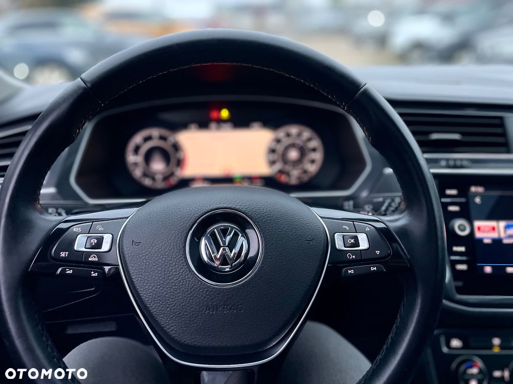 Volkswagen Tiguan 2.0 TDI SCR DSG R-Line - 17