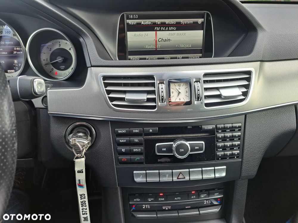 Mercedes-Benz Klasa E 350 CDI DPF BlueEFFICIENCY 7G-TRONIC Avantgarde - 33