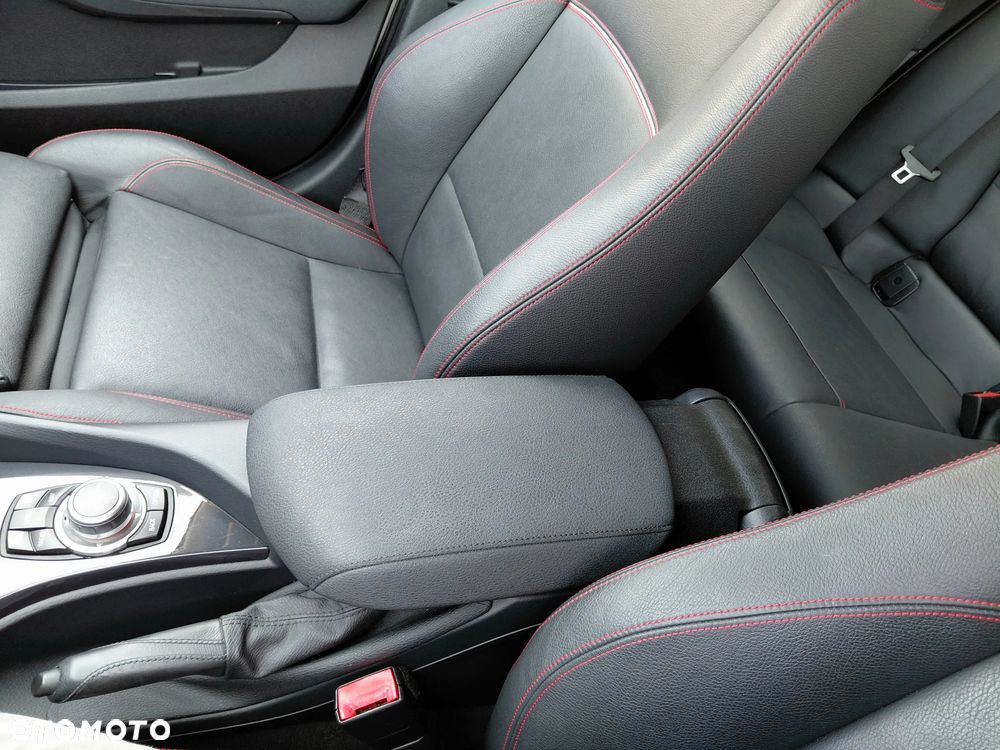 BMW X1 xDrive25d xLine - 29