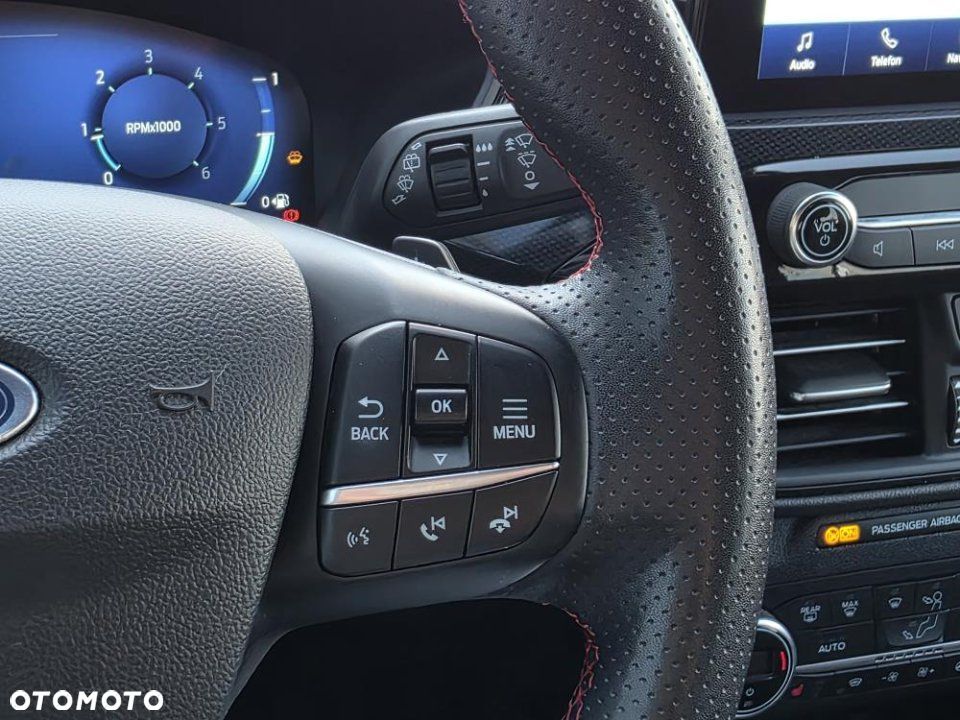 Ford Kuga - 18