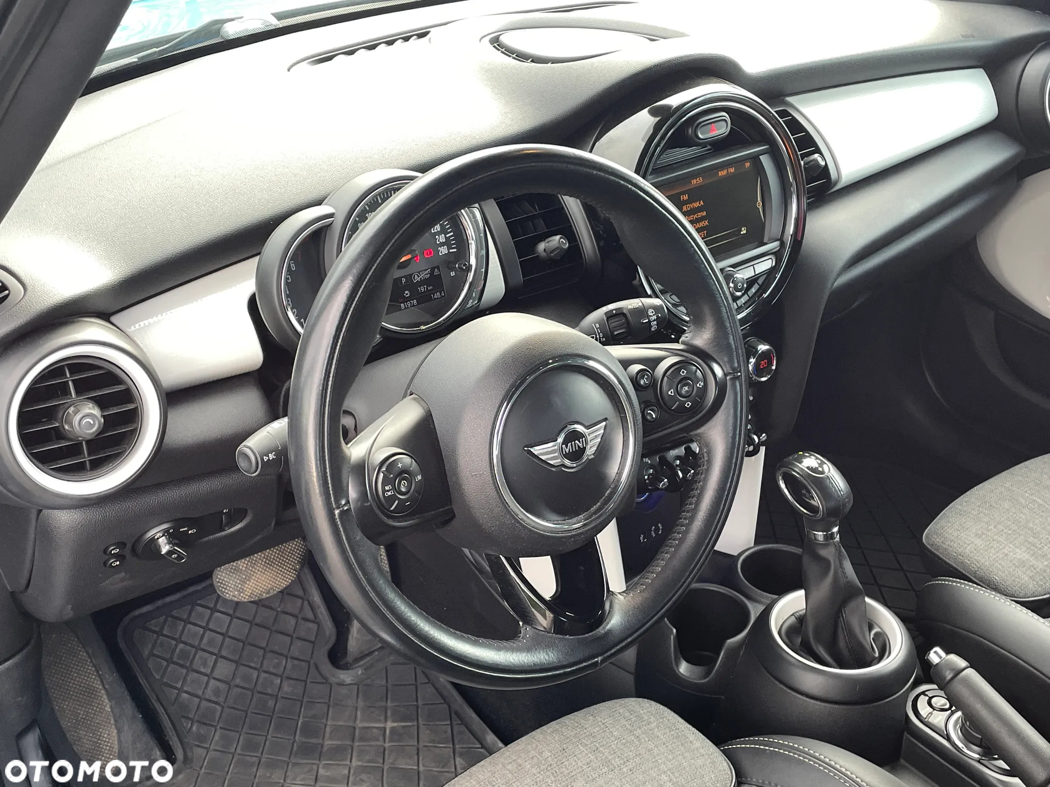 MINI Cooper Standard - 20