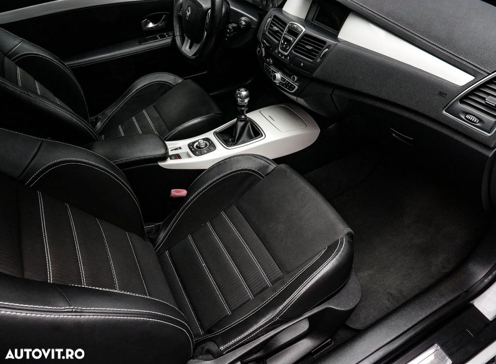 Renault Laguna Navi 2.0dCi Dynamique - 11