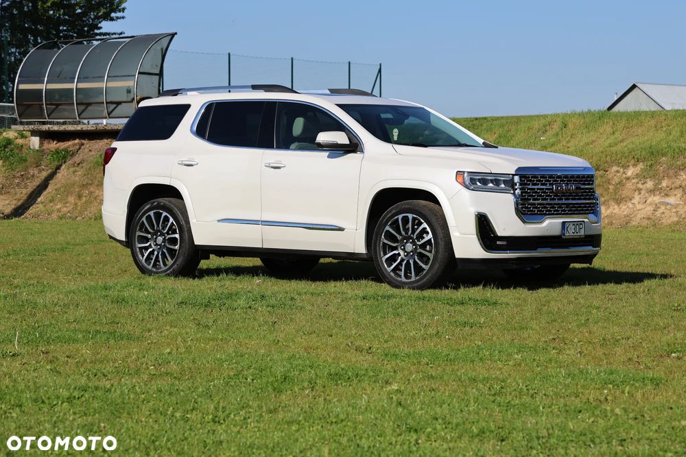 GMC Acadia - 5