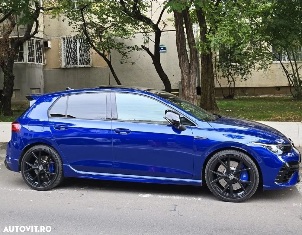 Volkswagen Golf - 17